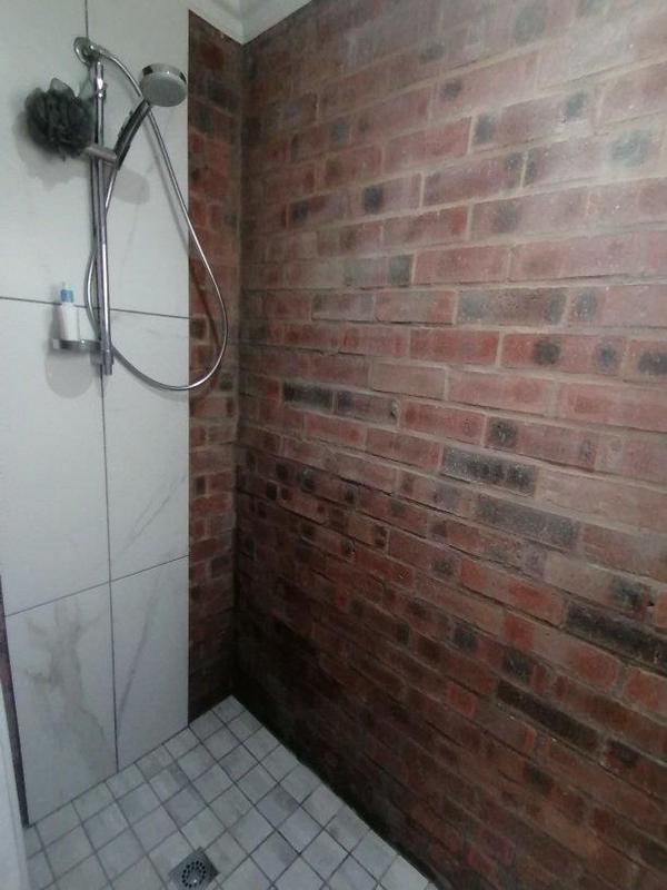 5 Bedroom Property for Sale in Monte Christo Western Cape